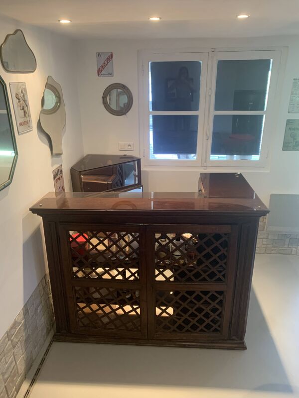 Bar d’angle vintage avec évier et mini-frigo – pièce unique