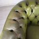 Paire de fauteuils Chesterfield cuir vert