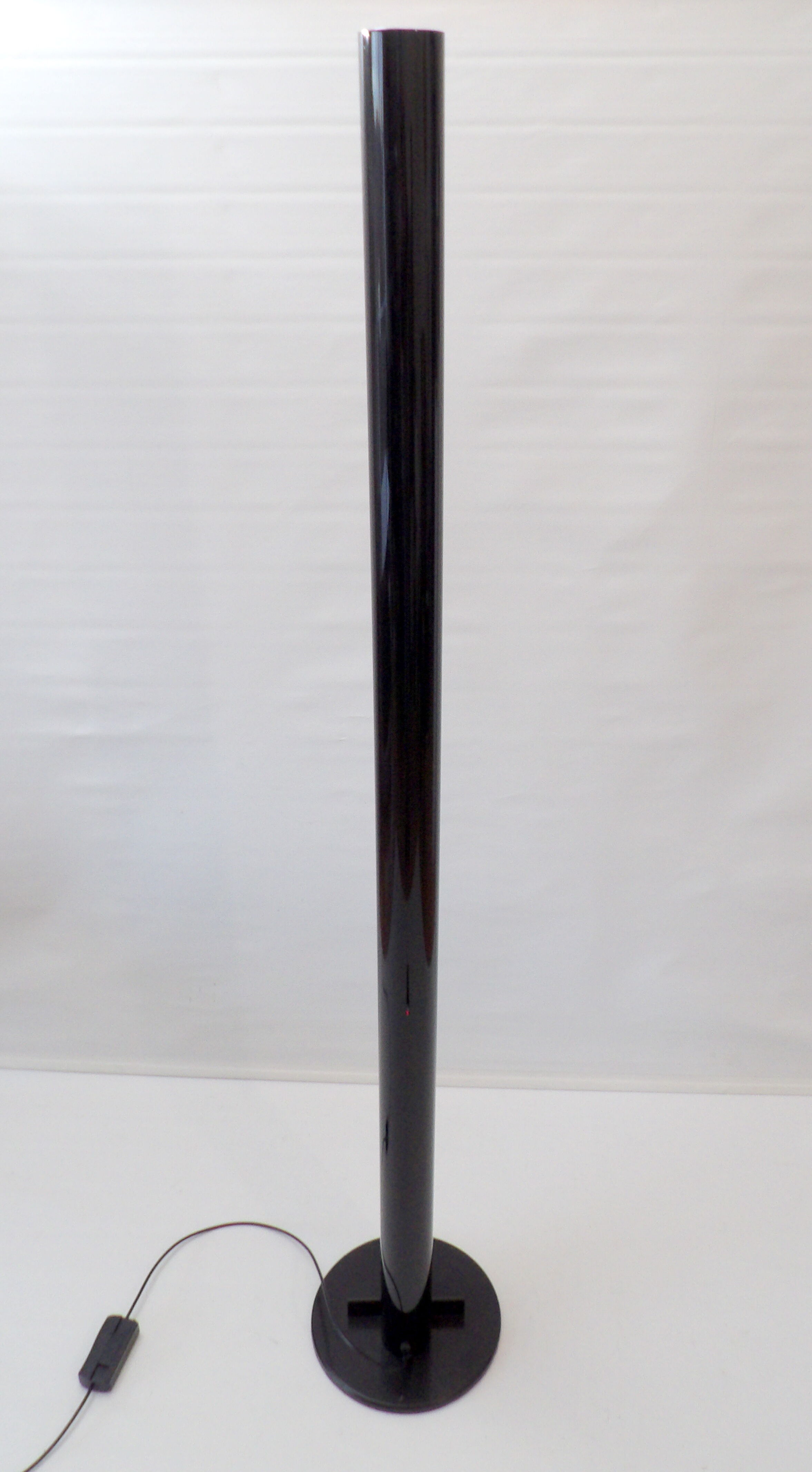 Gianfranco Frattini - Artemide - Lamppost - Megaron