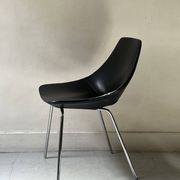 Barrel chair in black leather & chrome by Guariche for Steiner France 1970