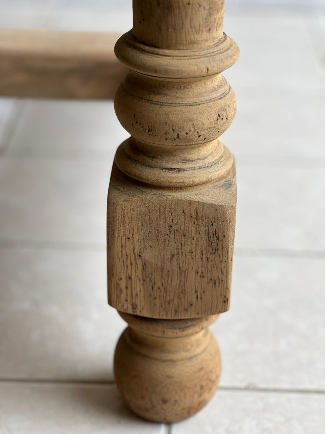 Farm table and its 2 solid oak benches.