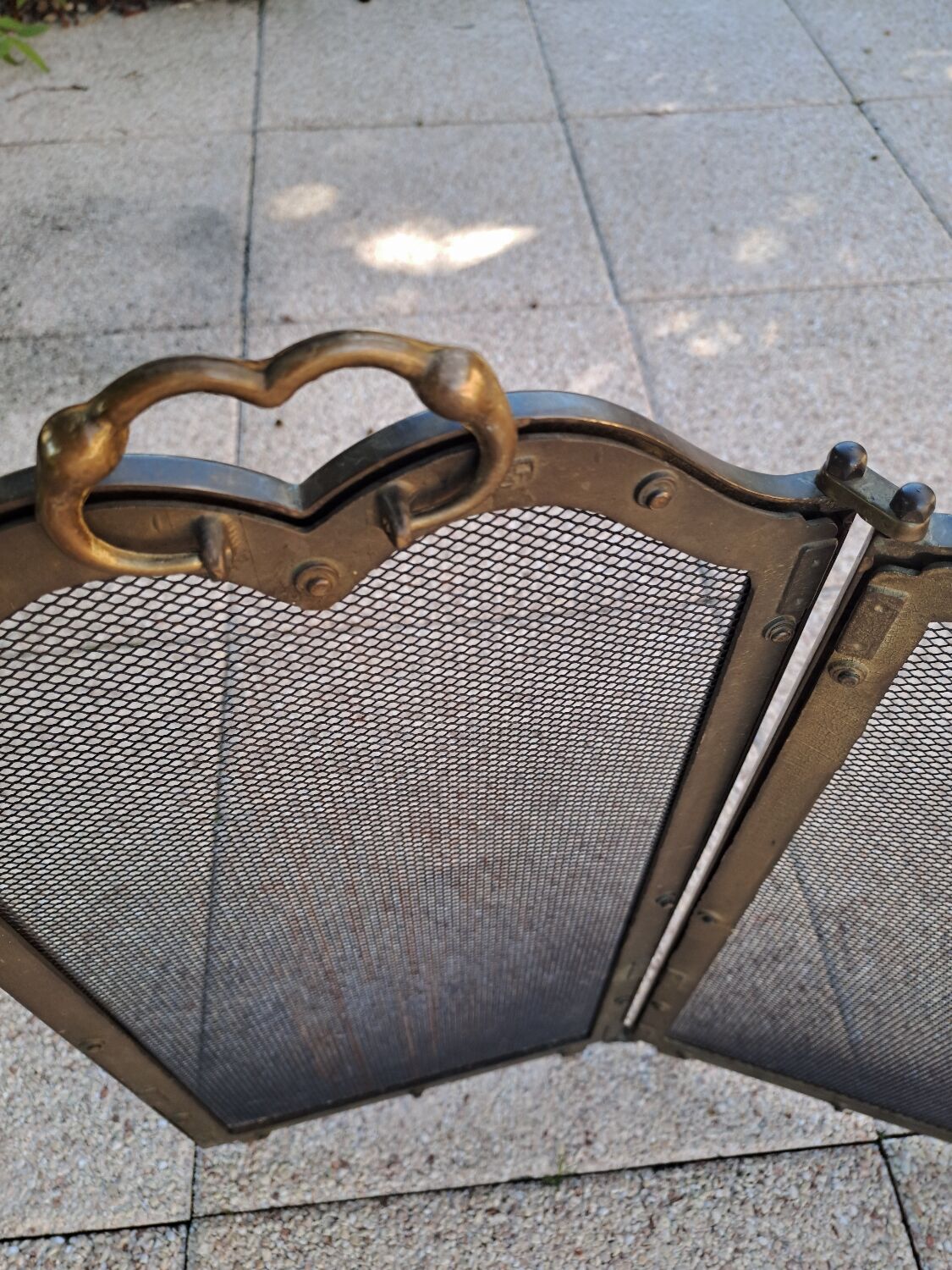 Brass fireplace screen