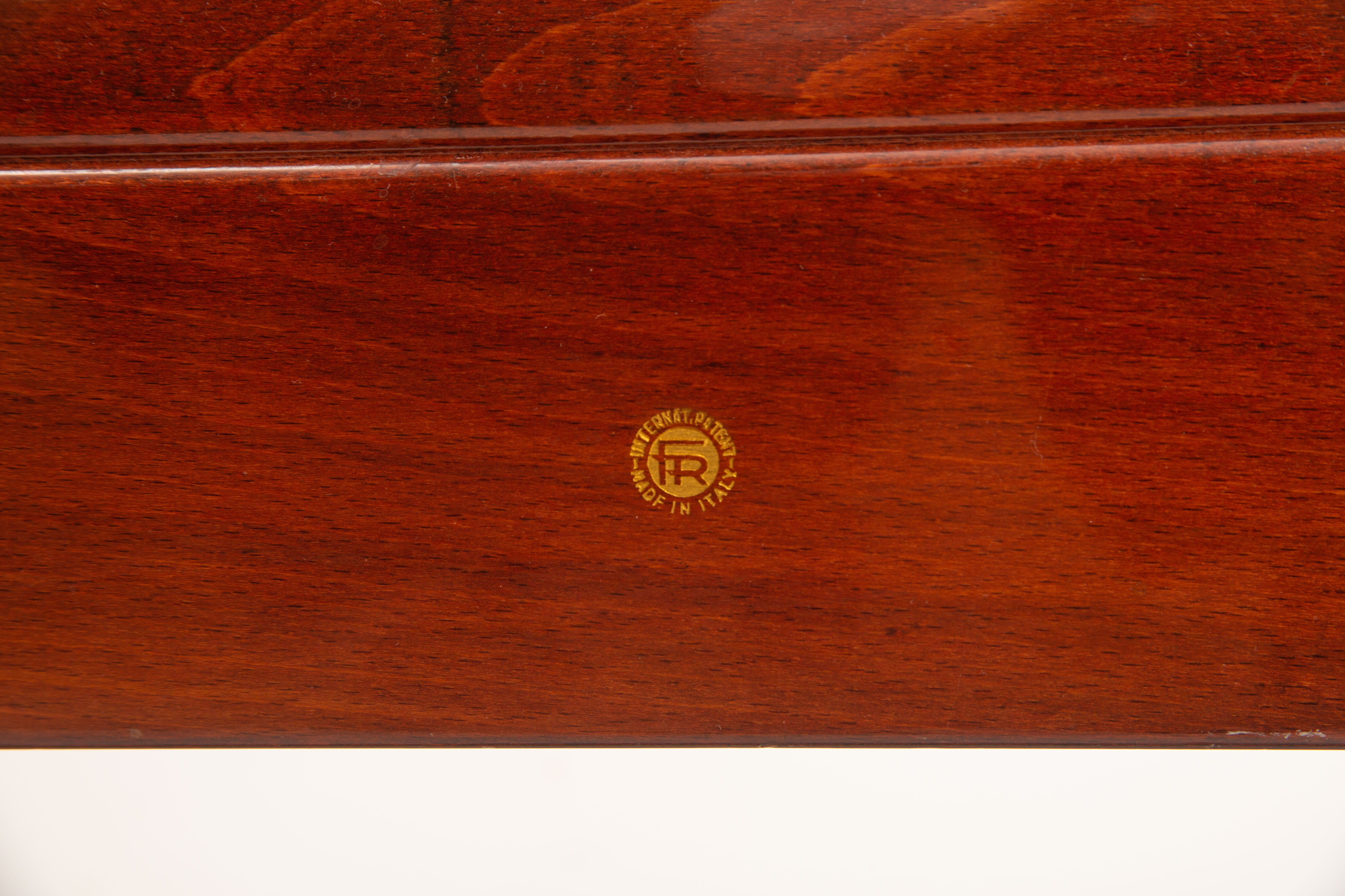 Italian valet Fratelli Reguitti in mahogany wood