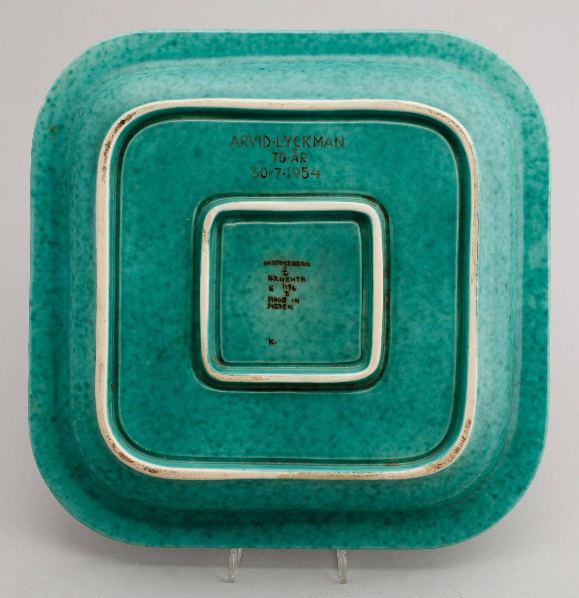 Wilhelm Kage plate in ceramic "Argenta" Gustavsberg Sweden 1950s. Marked.