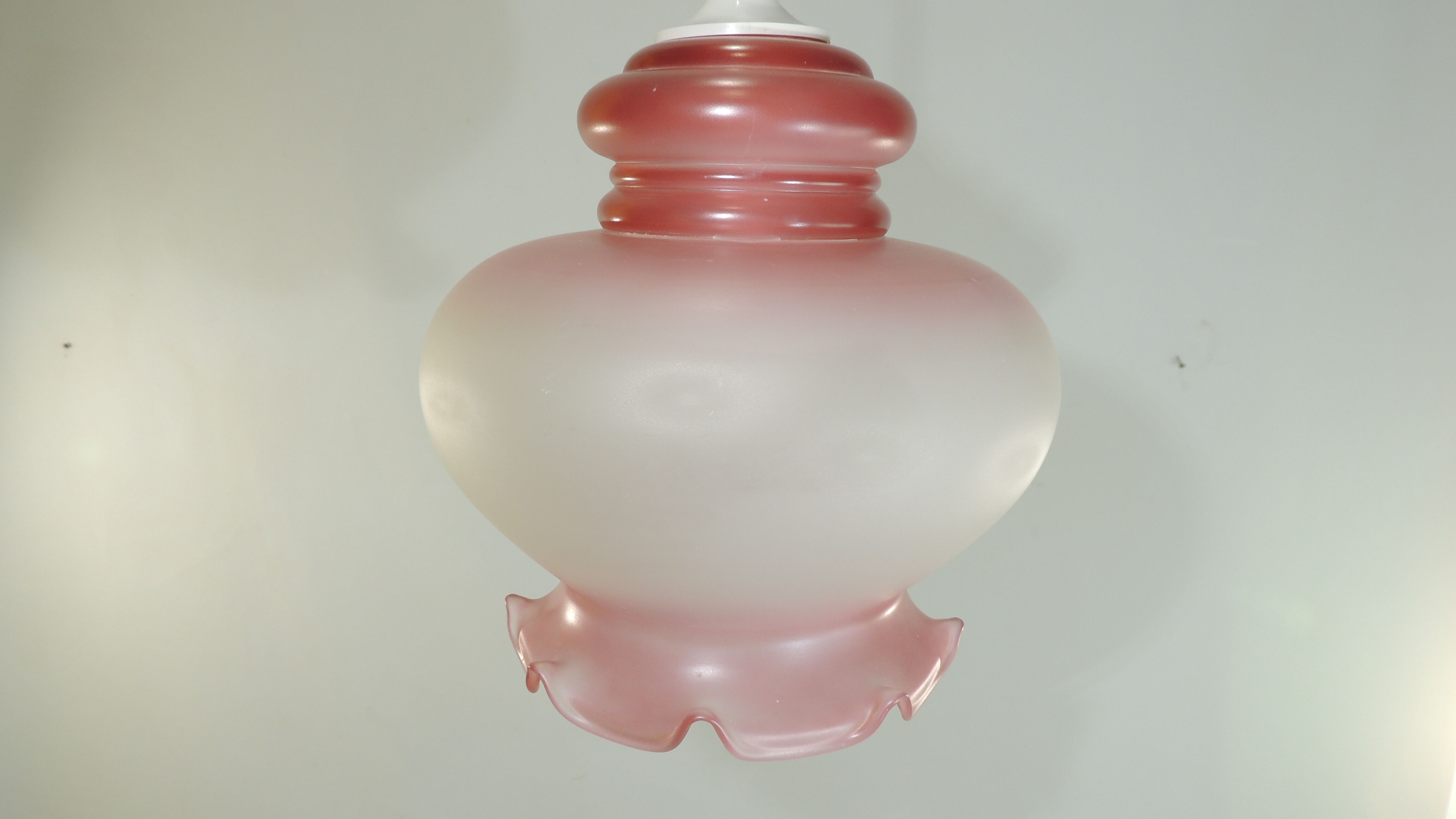 Suspension corolle verre moulé vintage