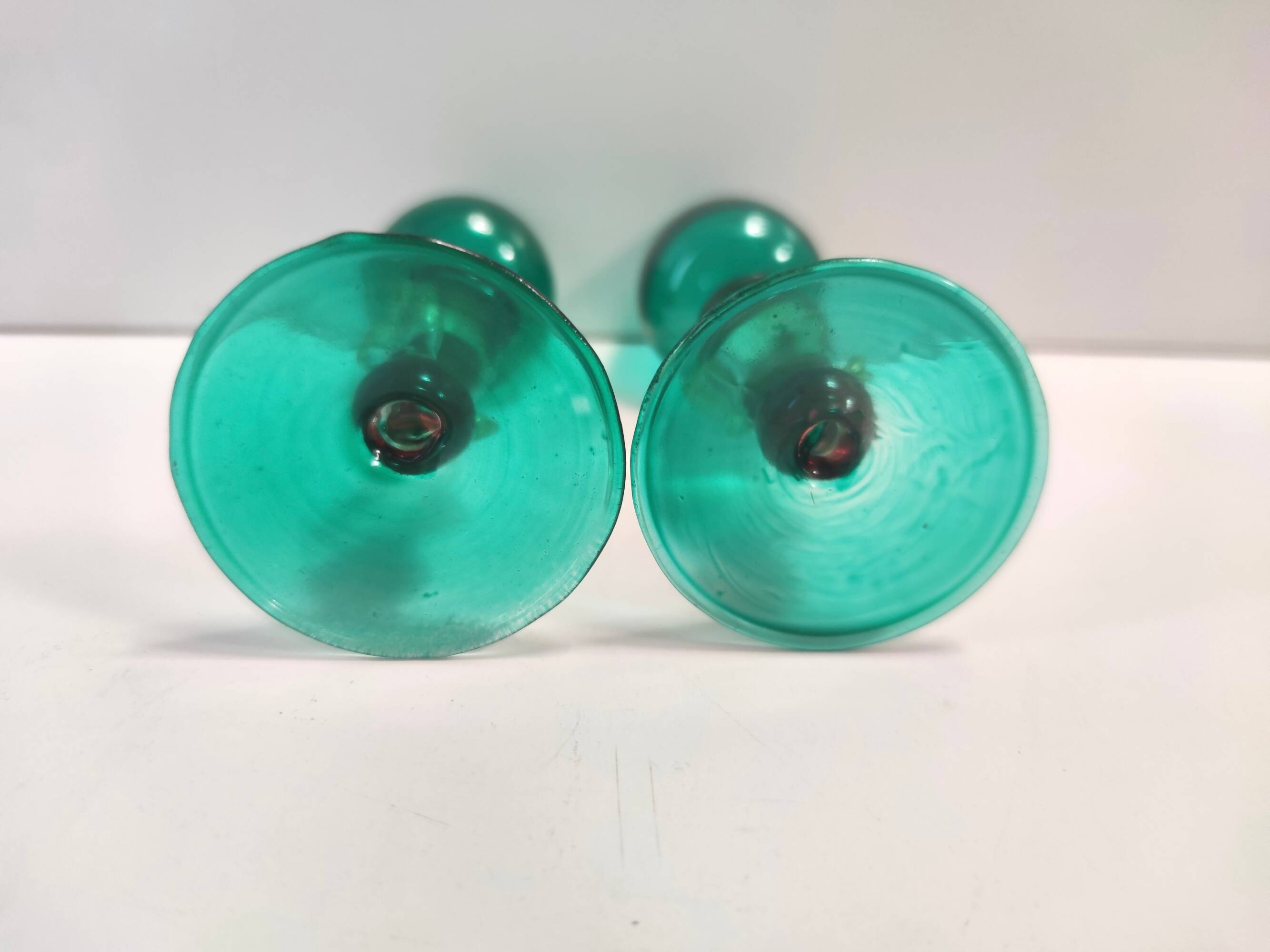 Postmodern Pair of Teal, Red and Gold Liqueur Glasses by Salviati, Murano, Italy