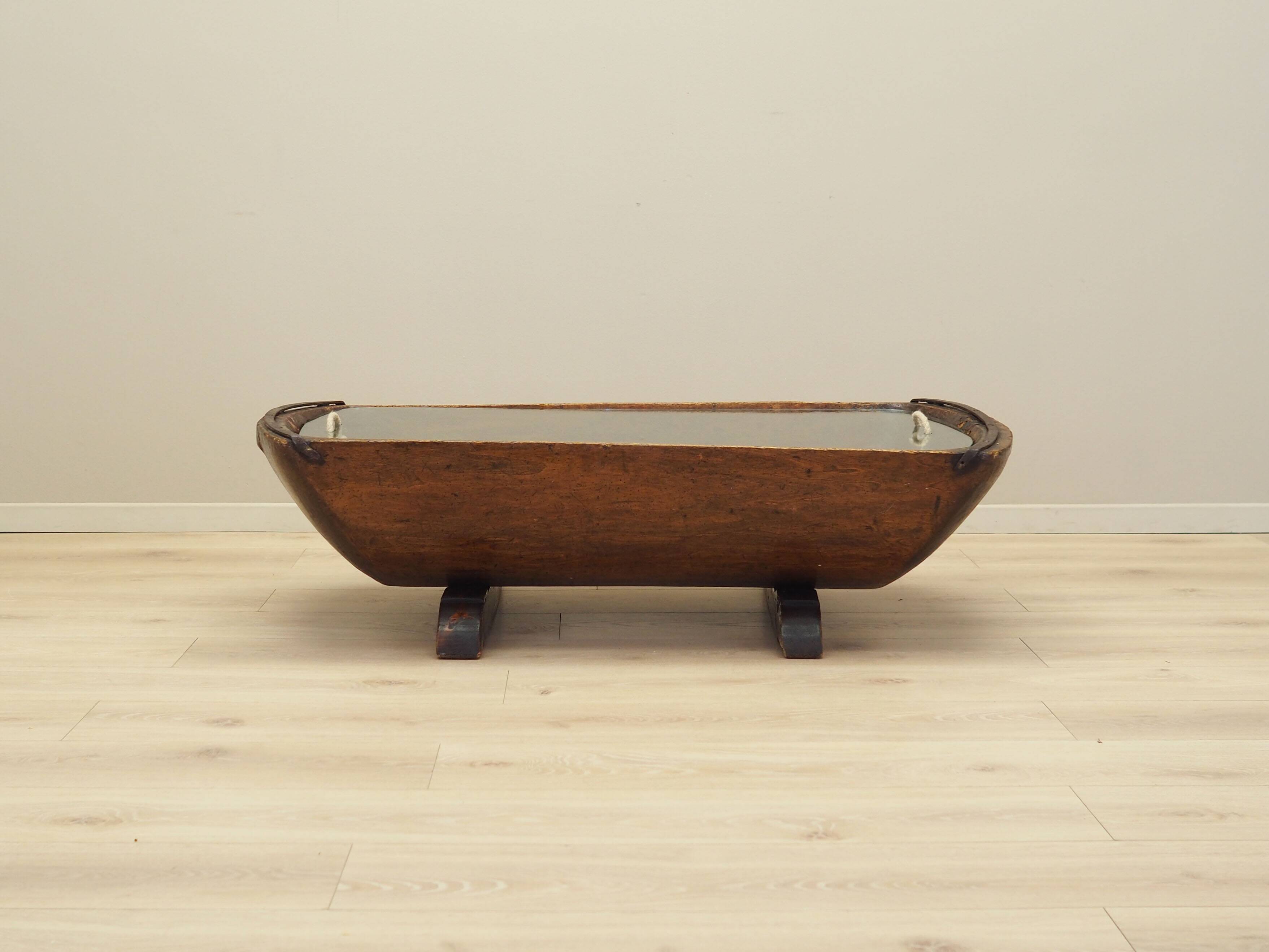 Pine coffee table, Italian design, 1960s, production: Italy