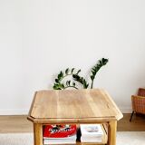 Coffee table in oak