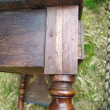 Desk with turned legs