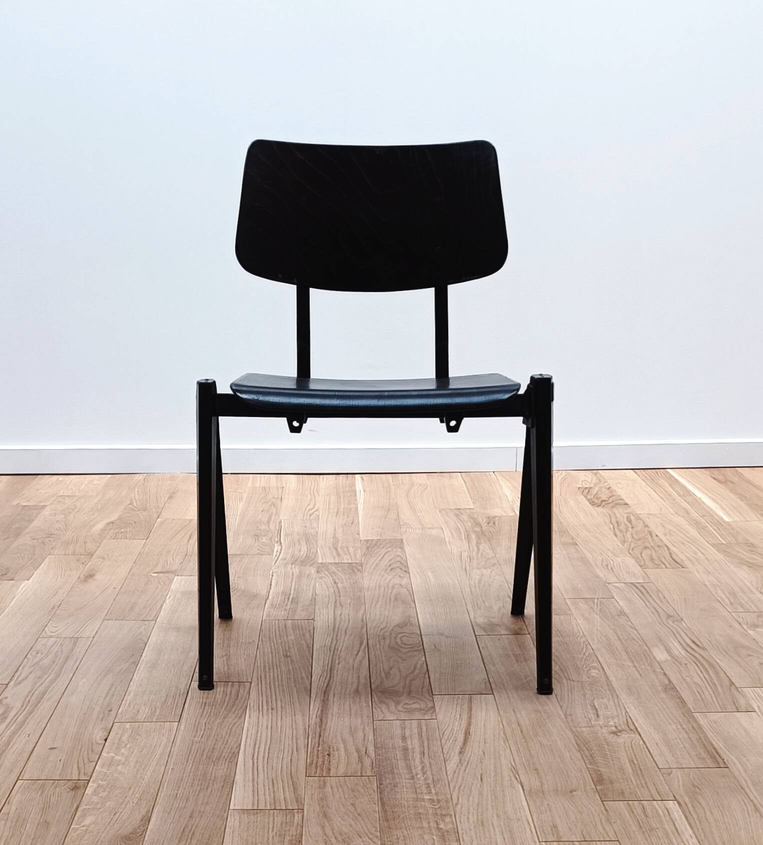 S16 industrial chair, Galvanitas