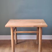 Table d'appoint brutaliste