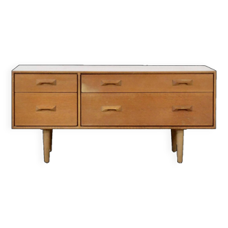 Buffet/commode/coffre Stag 'Concord' du milieu du siècle en chêne. Vintage / Moderne / Rétro / Style Danois