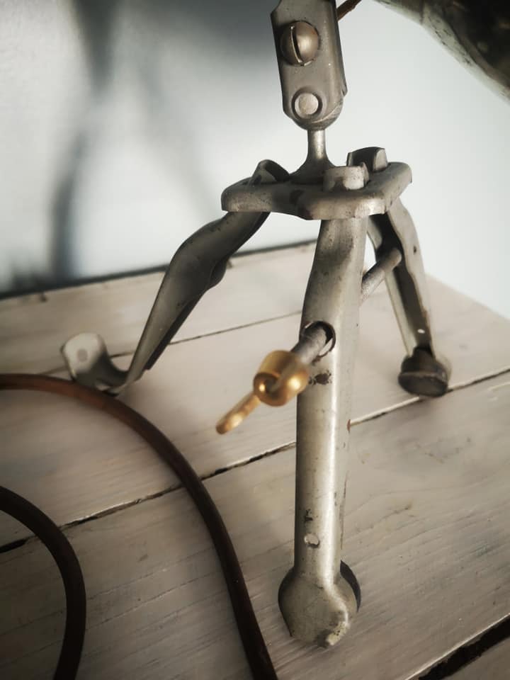 Industrial articulated work lamp