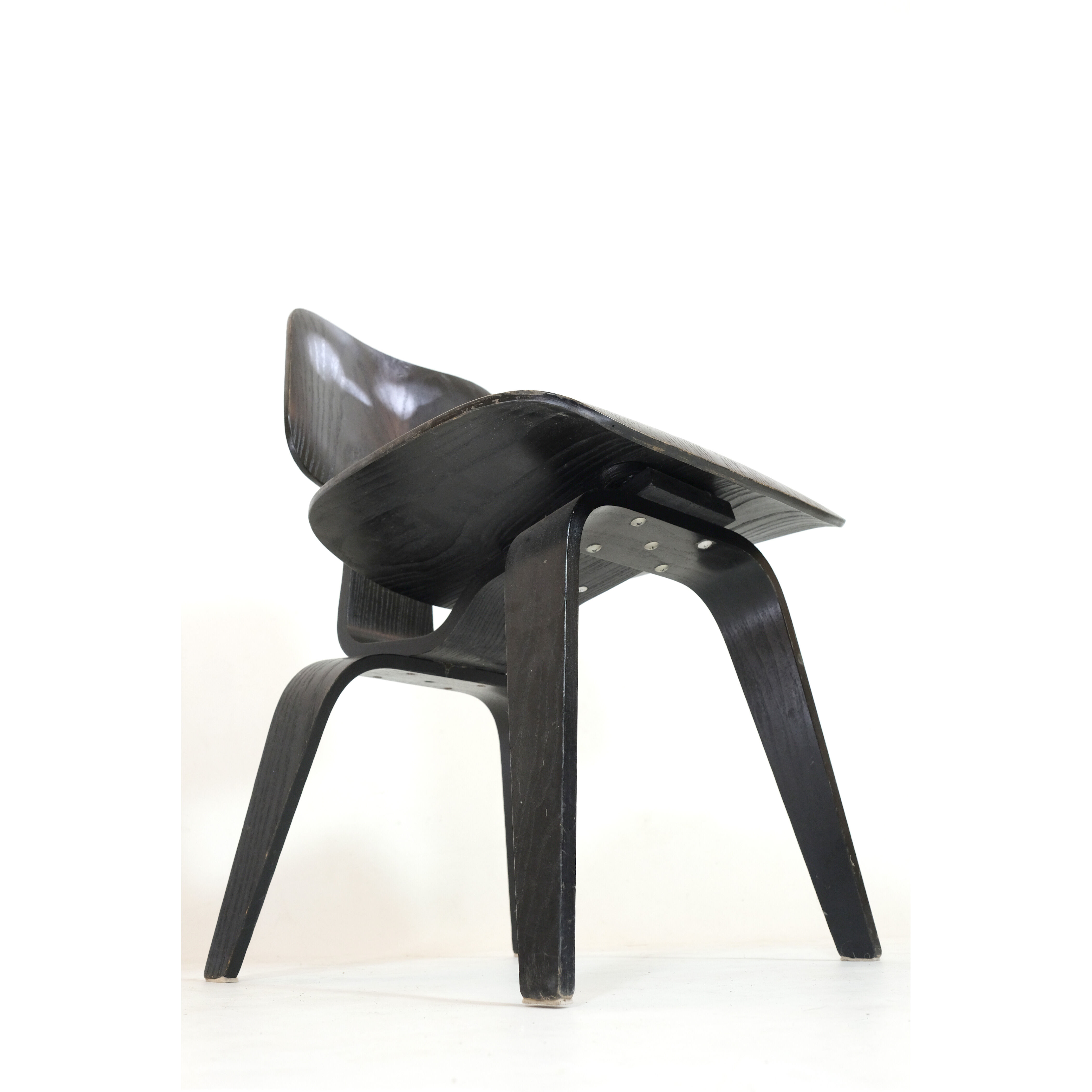 Ensemble de 4 chaises DCW par Charles & Ray Eames édition Hermann Miller USA