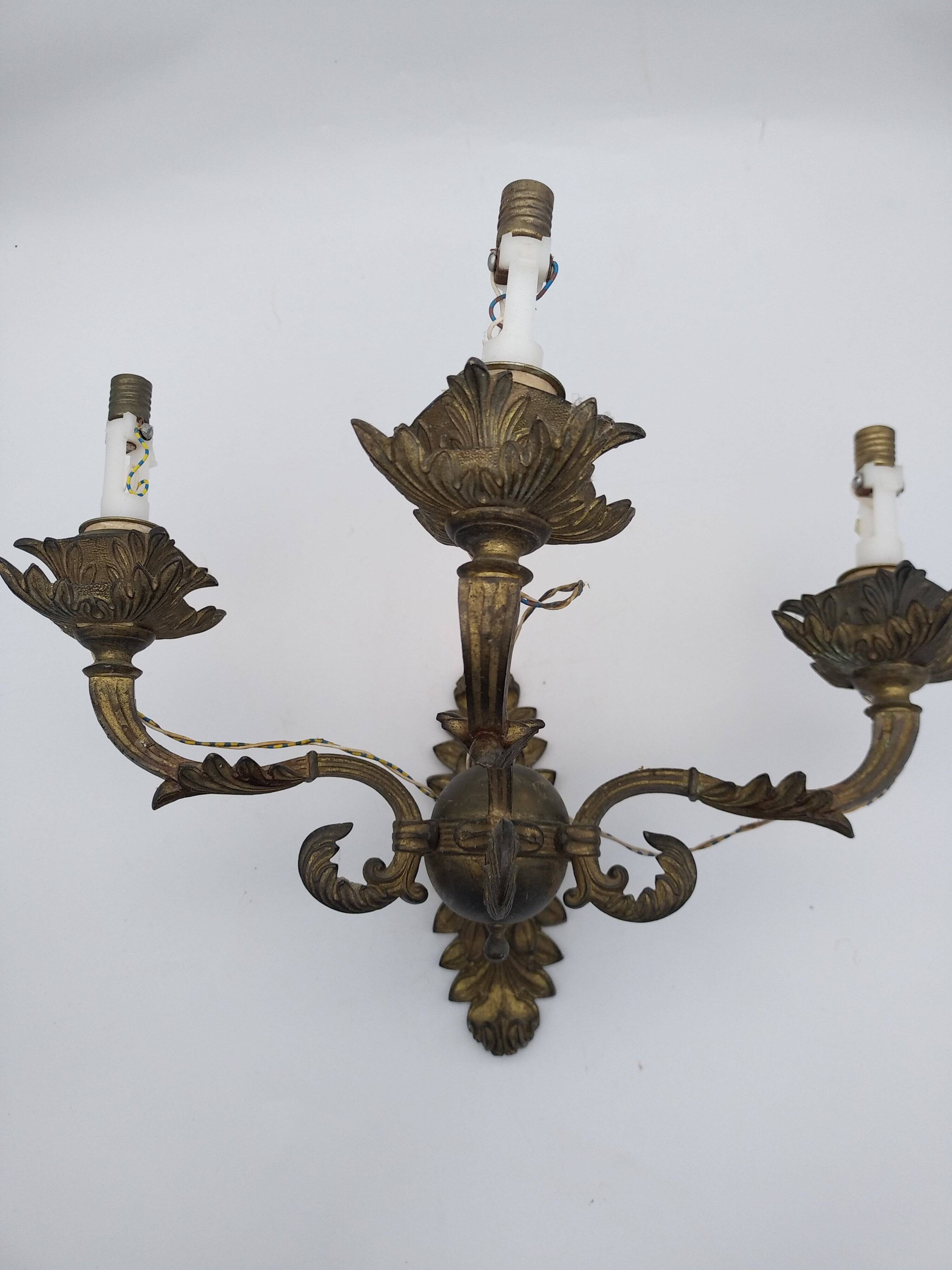 2 bronze wall lights