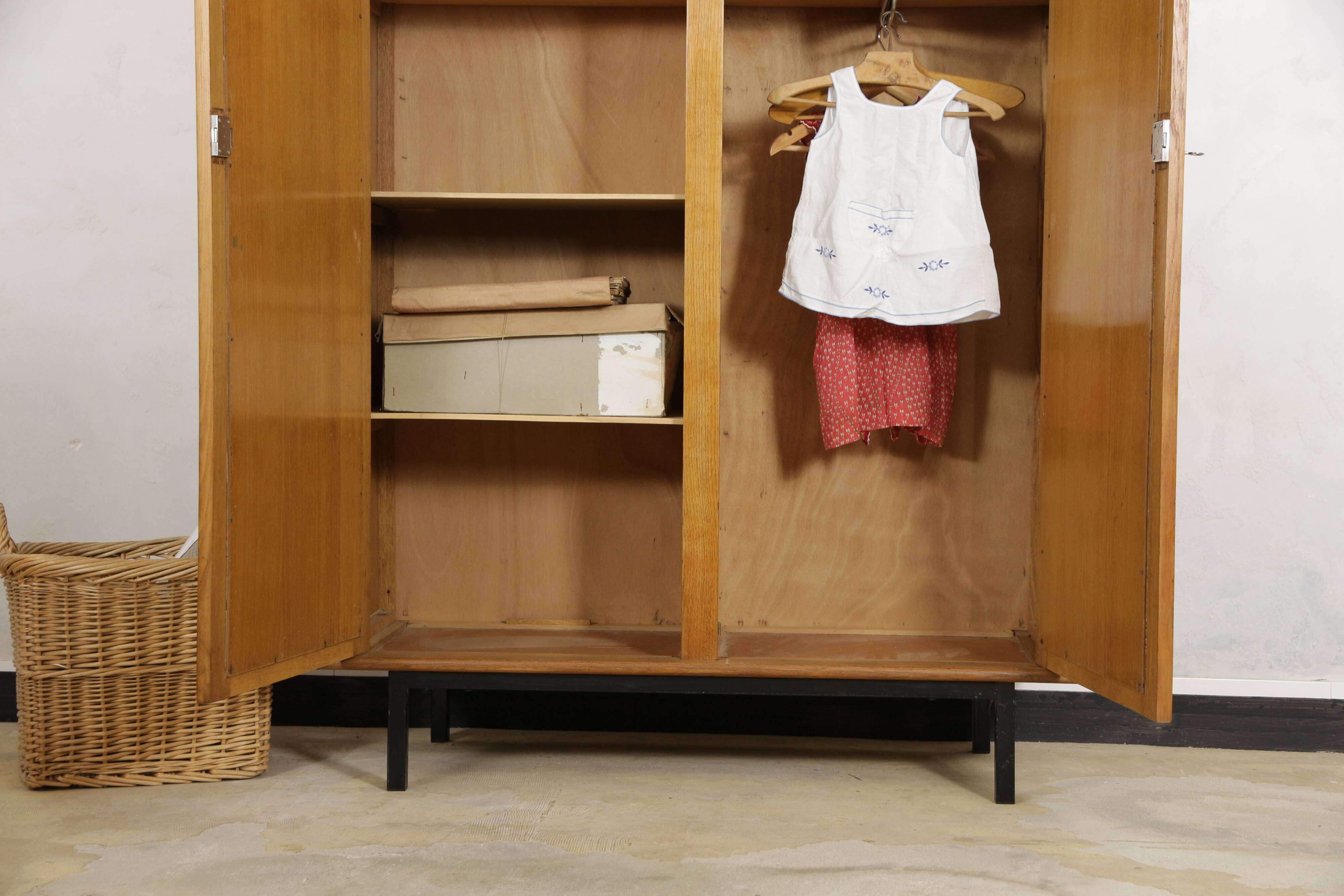 Vintage 1960 removable rattan and oak cabinet