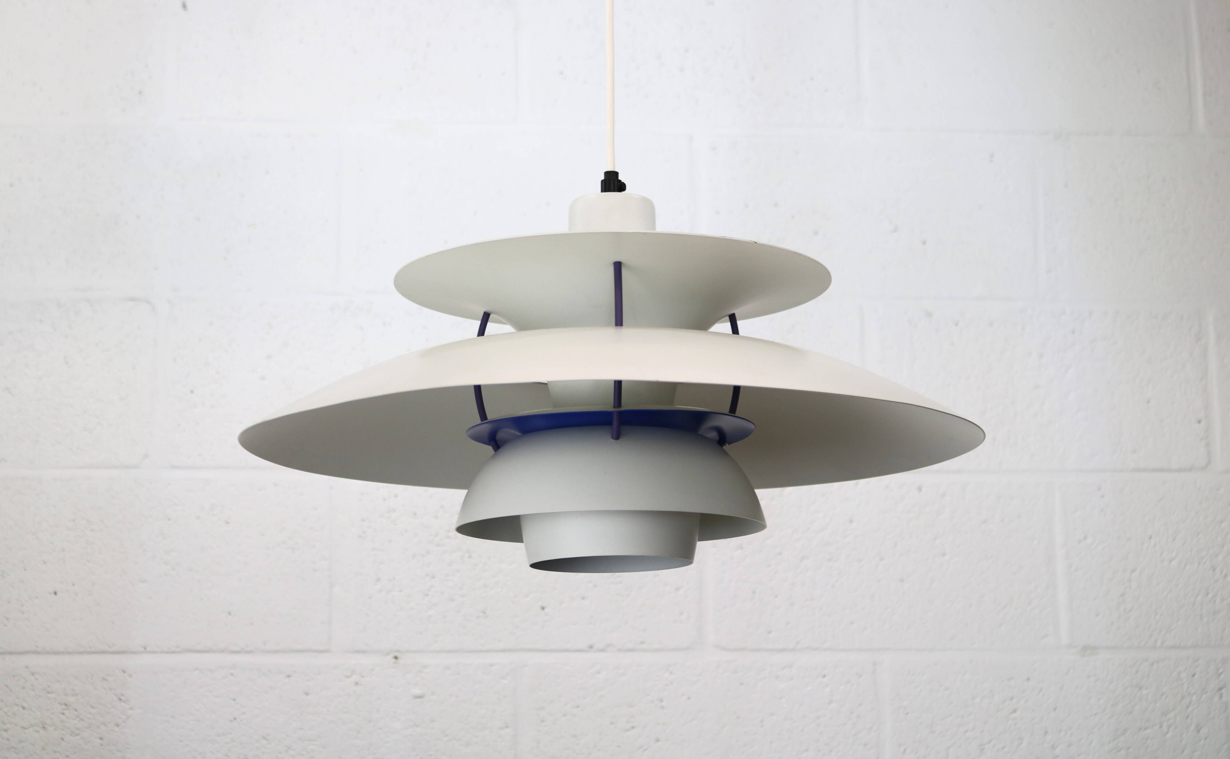 The real Danish stuff - PH5 pendant - original white color  - Louis Poulsen