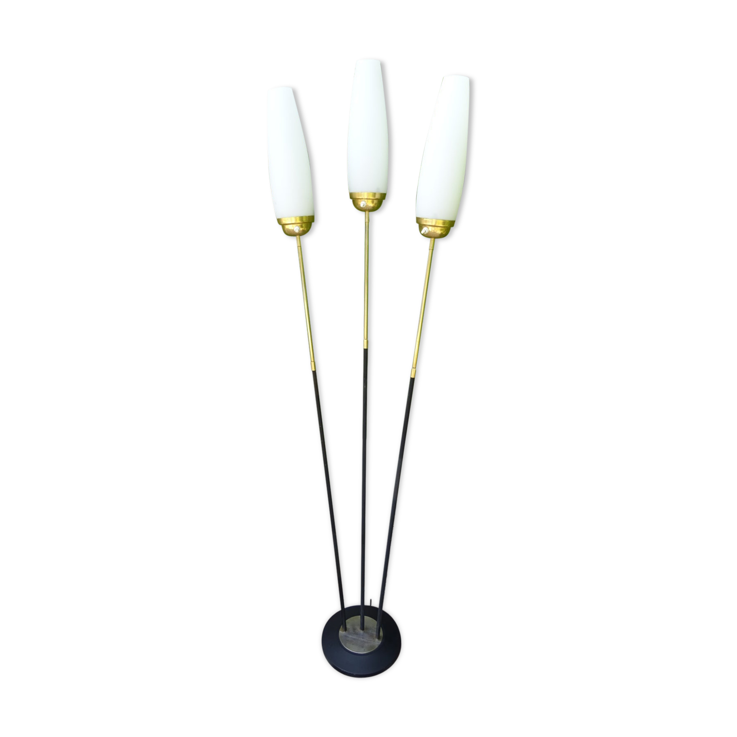 Opalines design lamppost