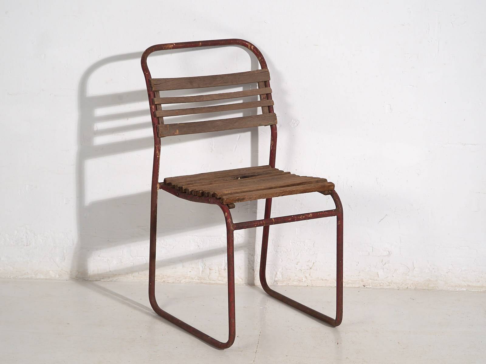 Antique red garden chairs (c.1920). Set of 2 pieces no. 16