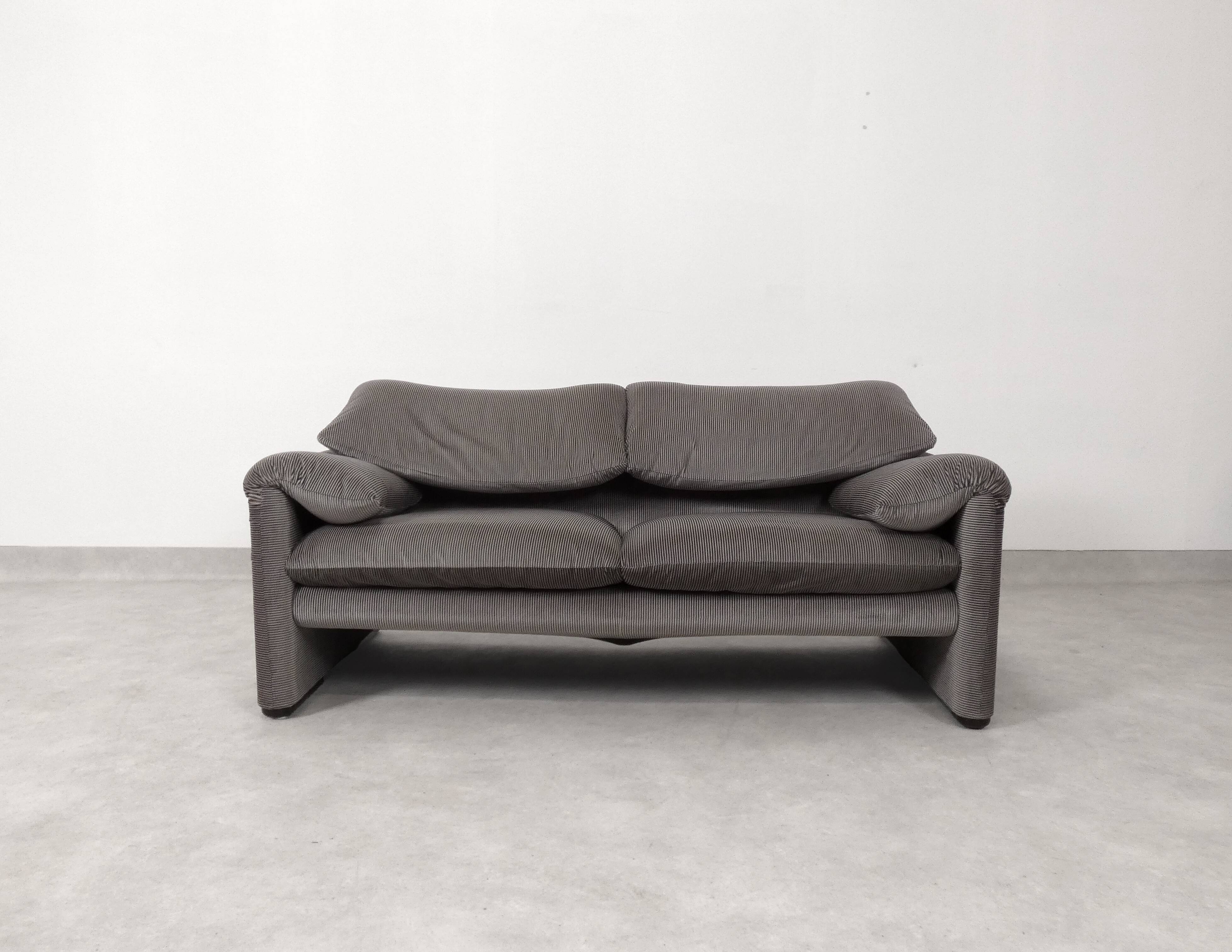 Cassina Maralunga 2 seater - bicolore gray