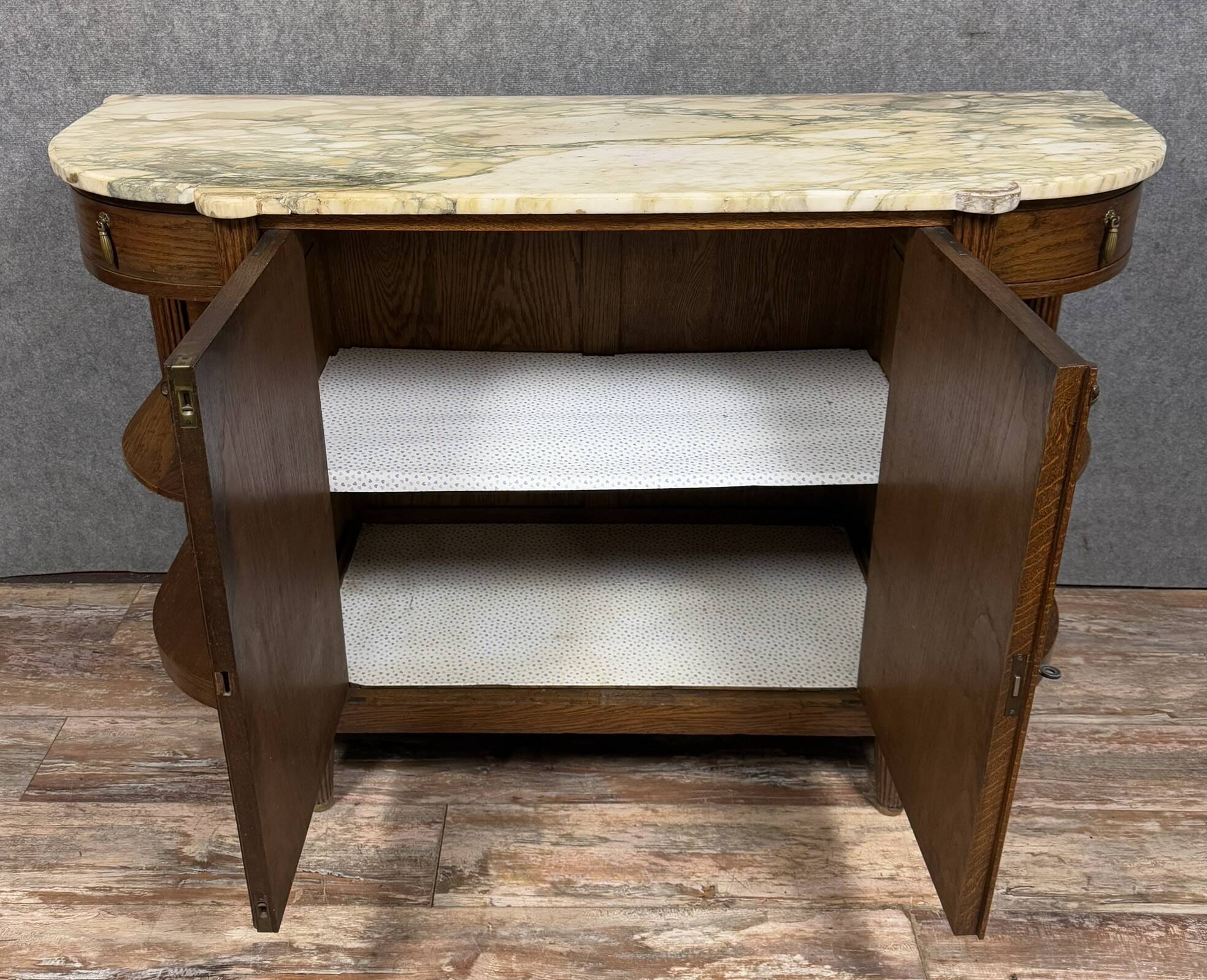 In the style of Dufresne: Art Nouveau period oak sideboard circa 1900