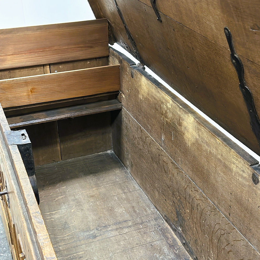 18th century German Baroque travel trunk – dated 1737 – with ebony inlay