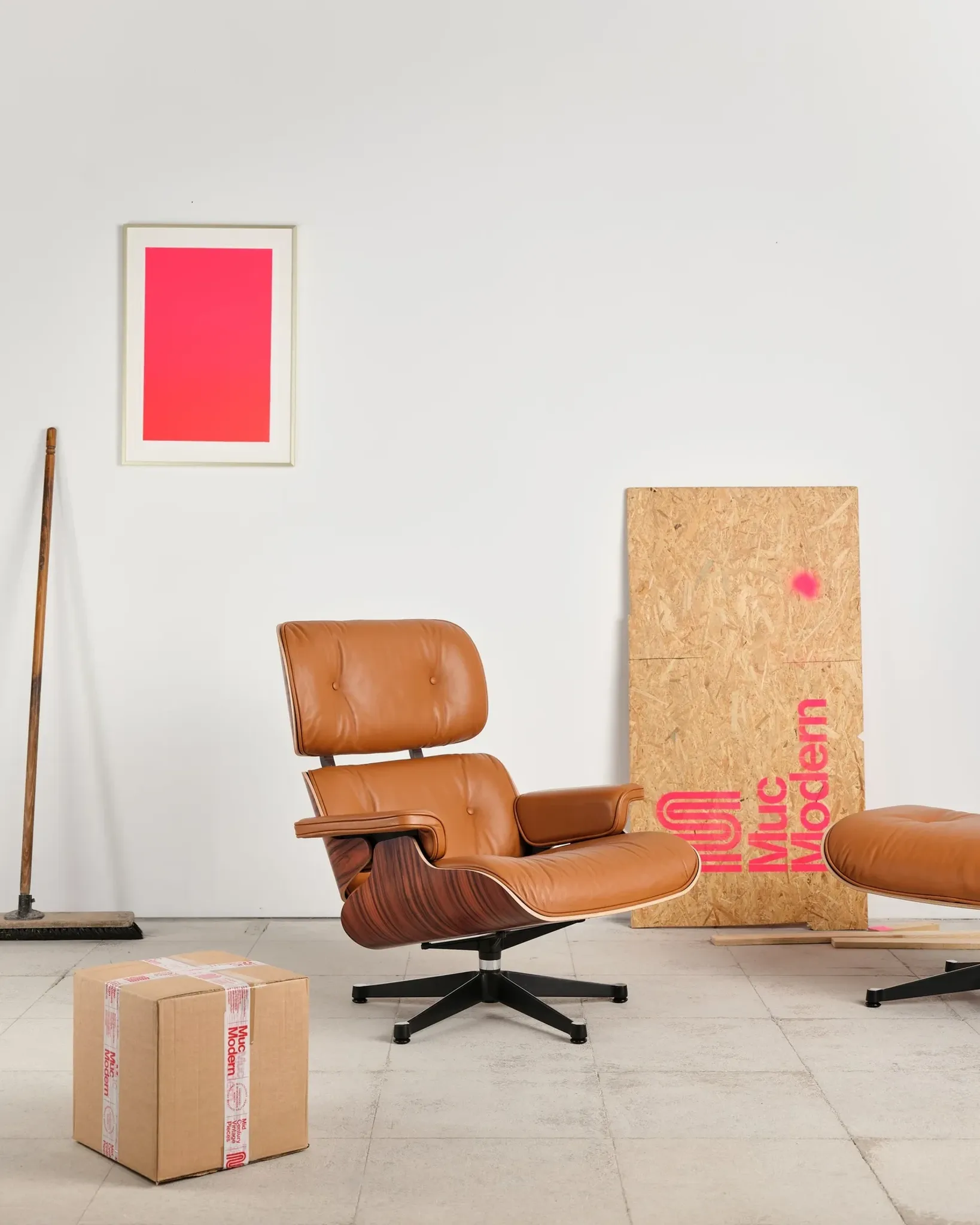 Lounge Chair and ottoman in rosewood by Charles & Ray Eames, Vitra