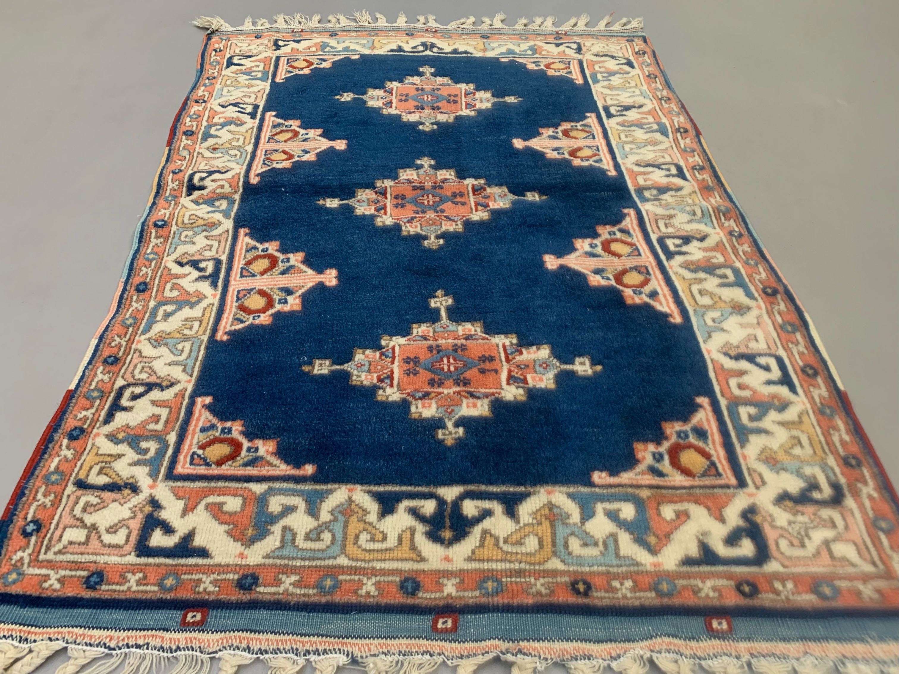 Old turkish kazak rug 140x96 cm vintage carpet, red and blue