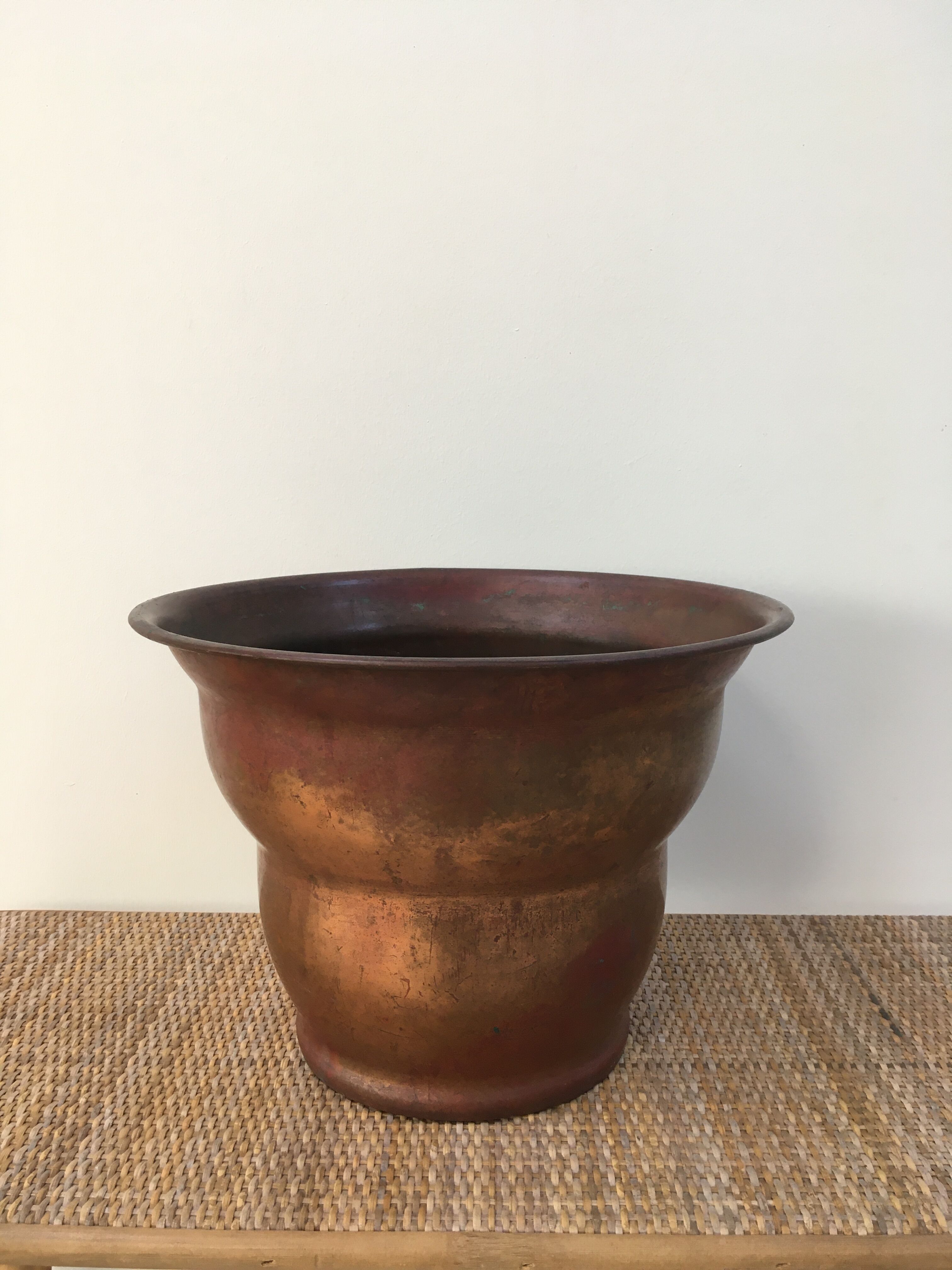 Cache-pot ancien en cuivre