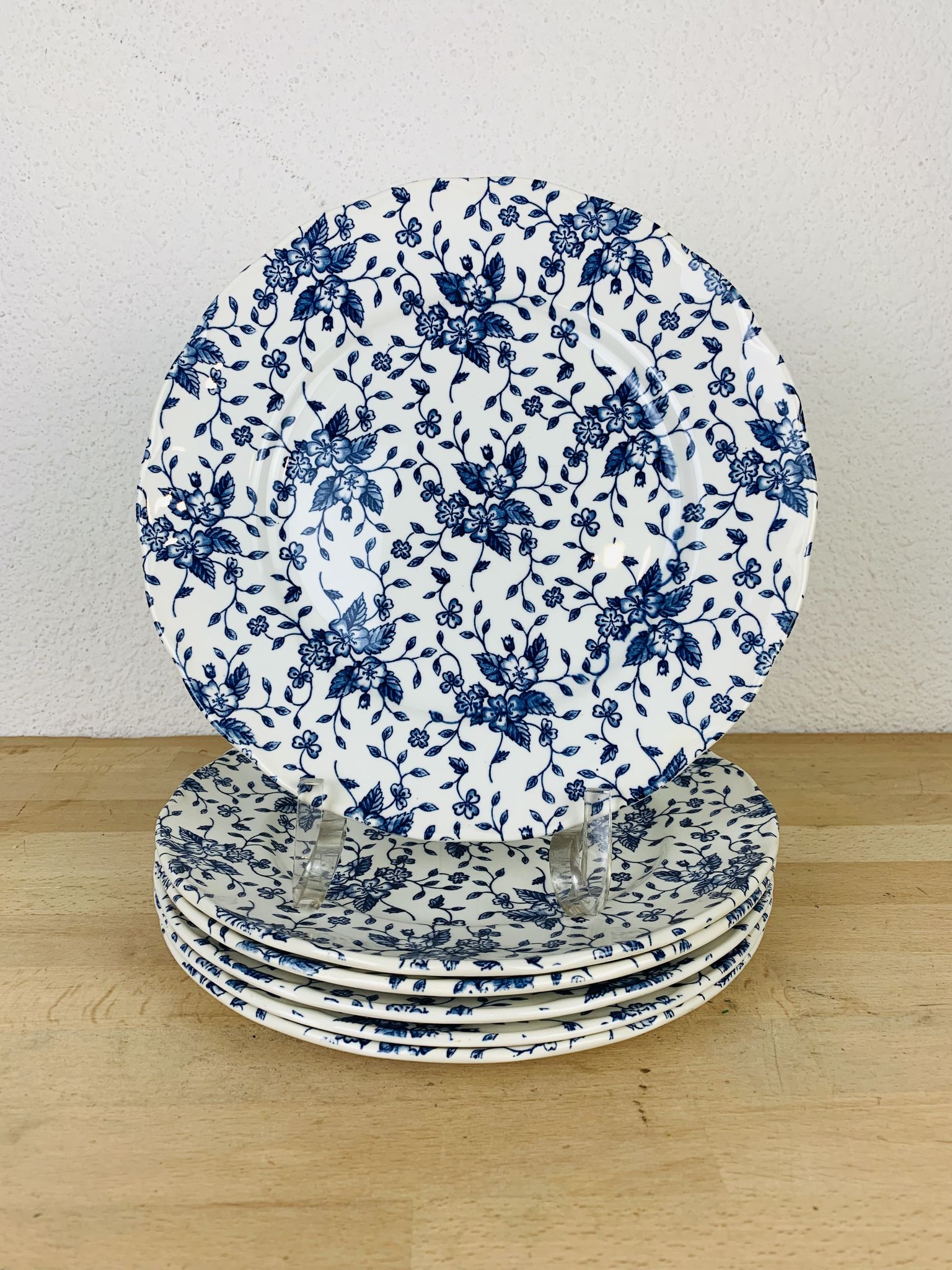6 English plates blue flowers Royal Tudor Bouquet country style