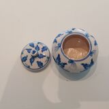 Pot chinois fleurs bleues