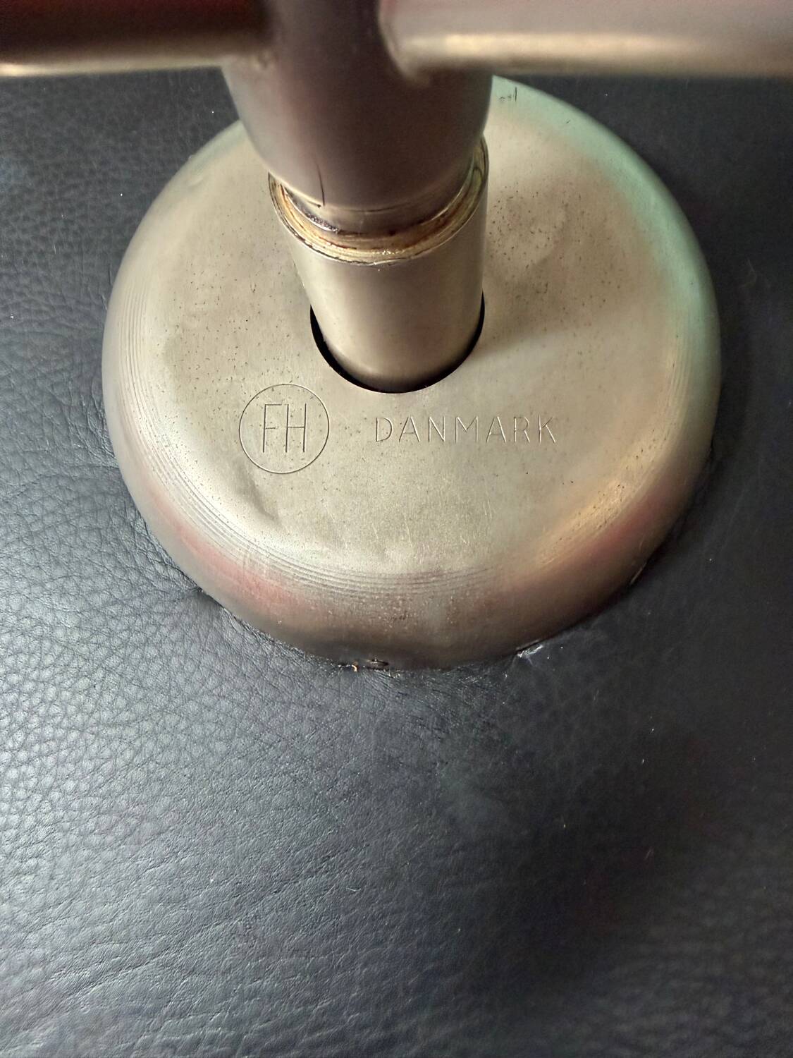 Vintage Arne Jacobsen 3117 Series One  Office Chair in Black Leather