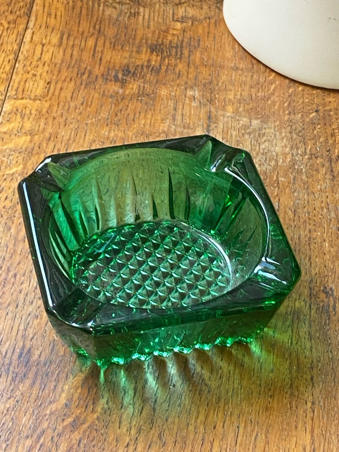 Luminarc vintage green glass ashtray