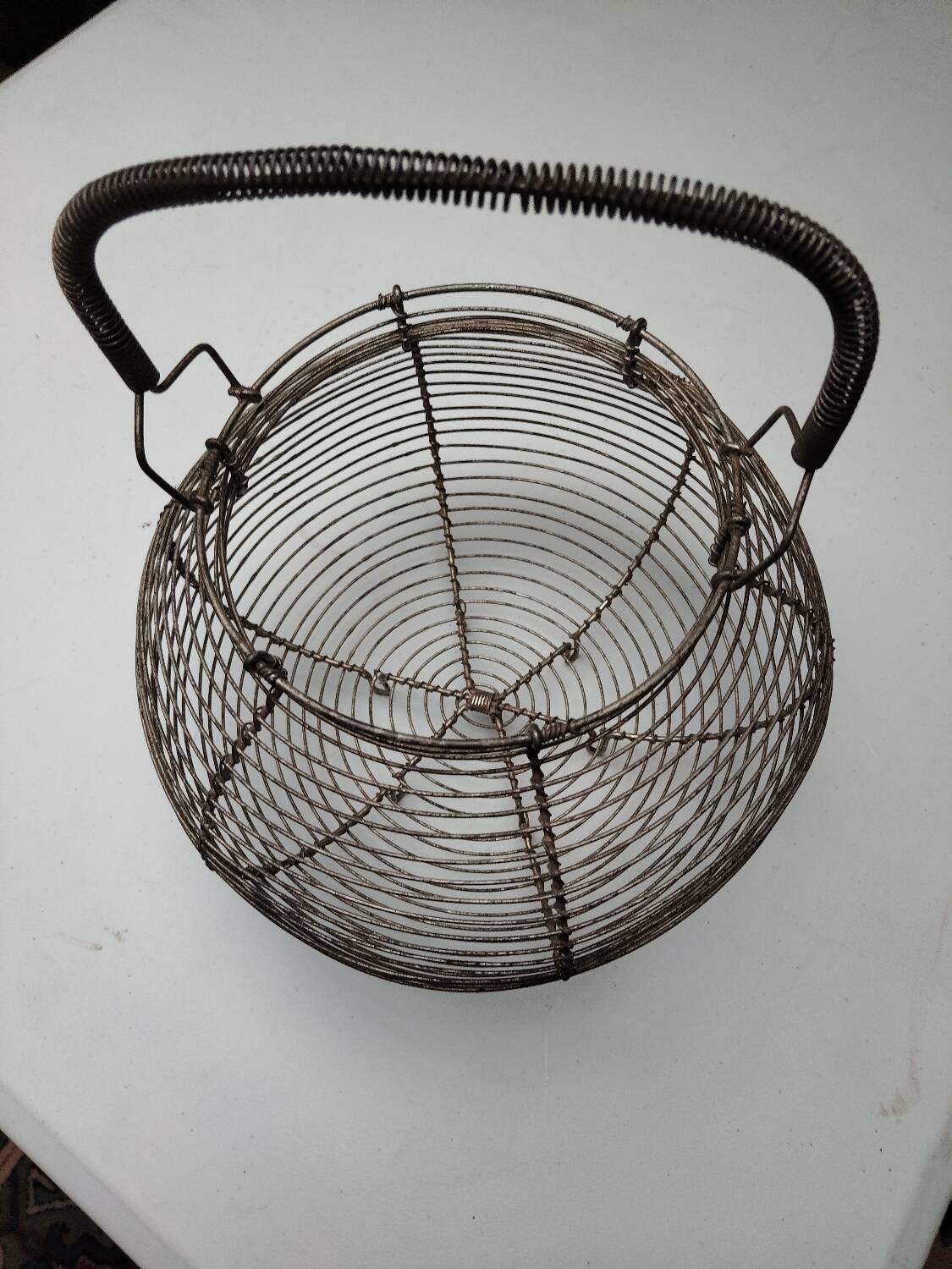 Panier ballon fil torsadé