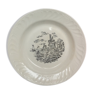 Large dish creux in faïence ancient motifs mill seaboard vintage sails