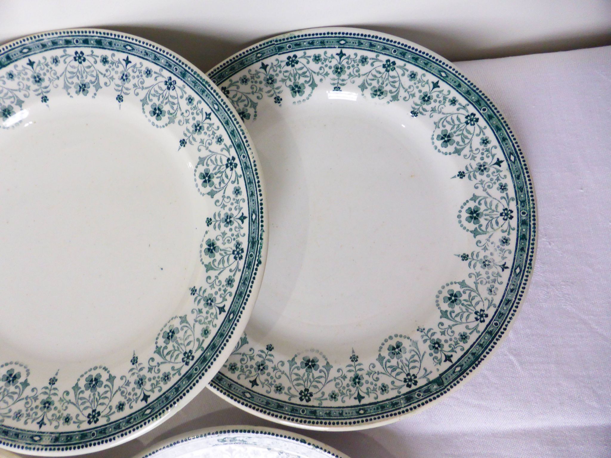Set of 6 dessert plates from the Moulin des Loups and Hamage model Marceau 211228