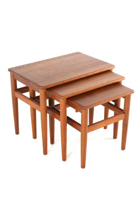 Set of 3 Danish Nesting Tables soldi teak - mid century modern design