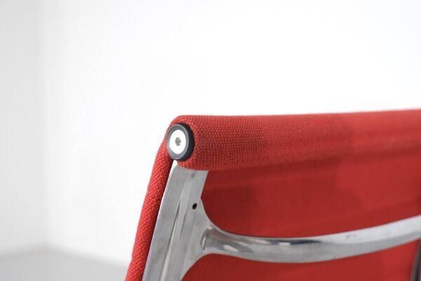 Fauteuil '' EA 117 '' Charles Ray Eames pour ICF, États-Unis 1969.