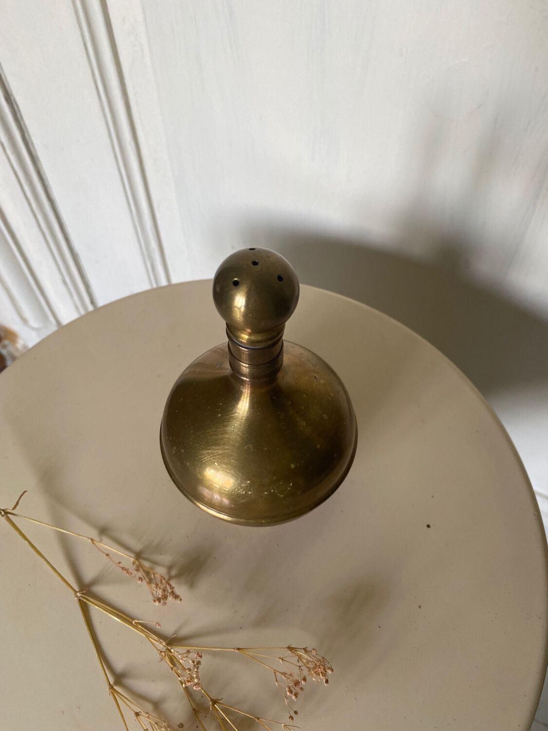 Salière en laiton marque Le Parfait