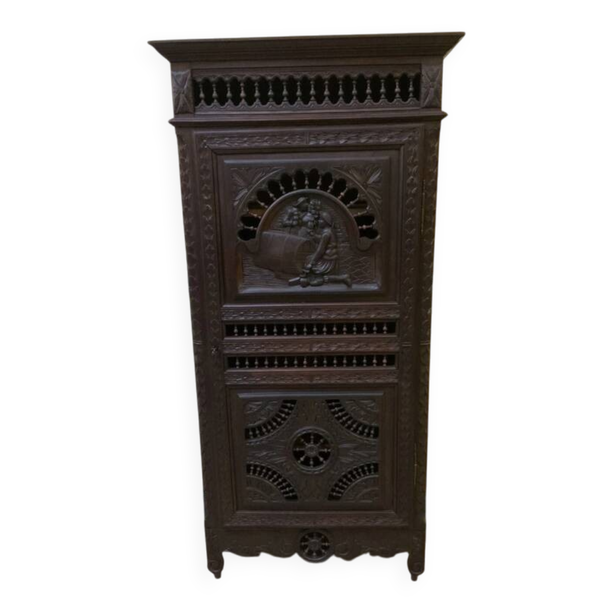Antique Breton cupboard, vertico