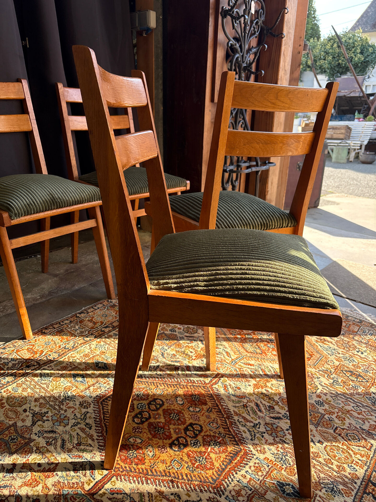 Set of 4 vintage chairs in wood and corduroy – 1950s/60s