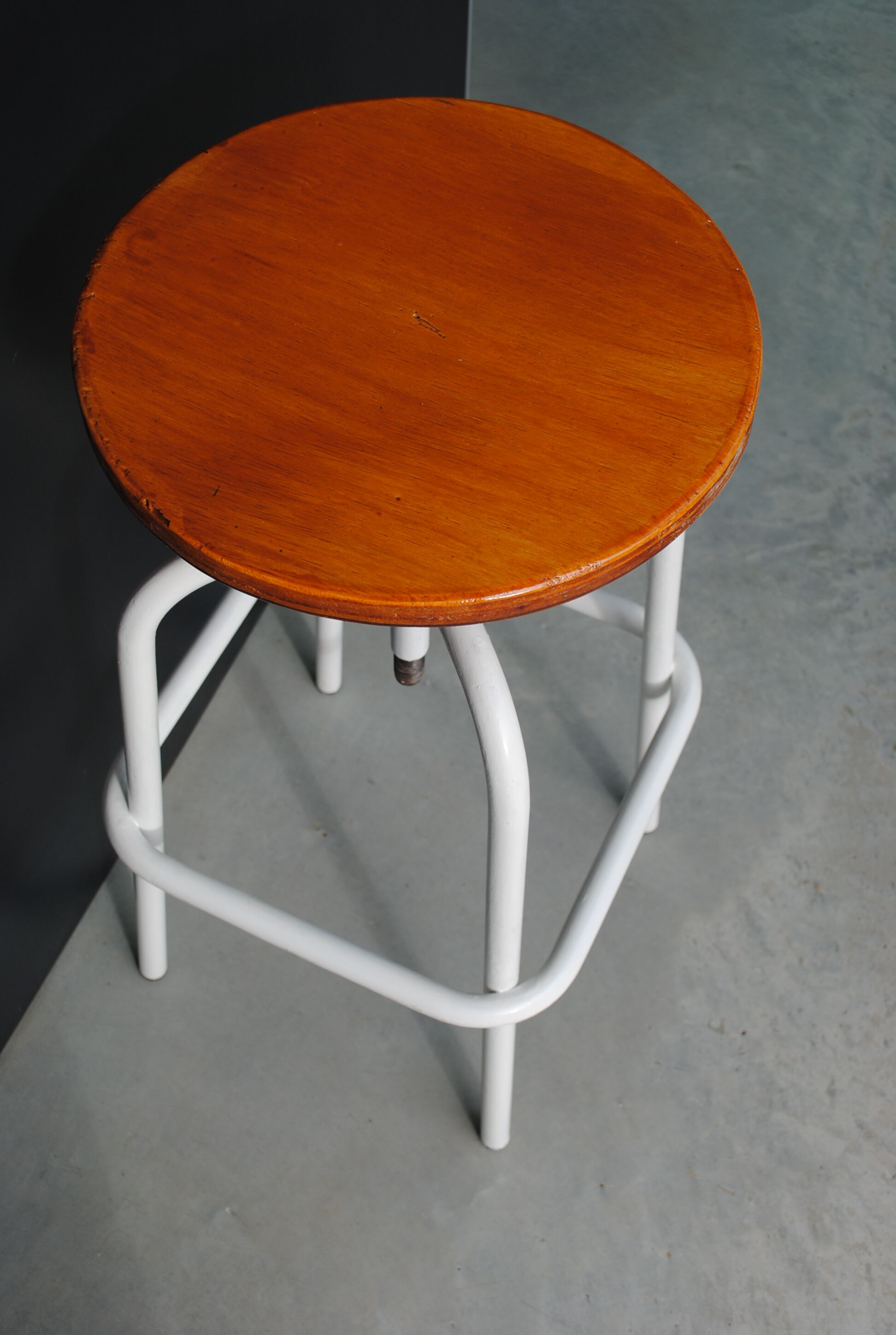 Tabouret atelier industriel