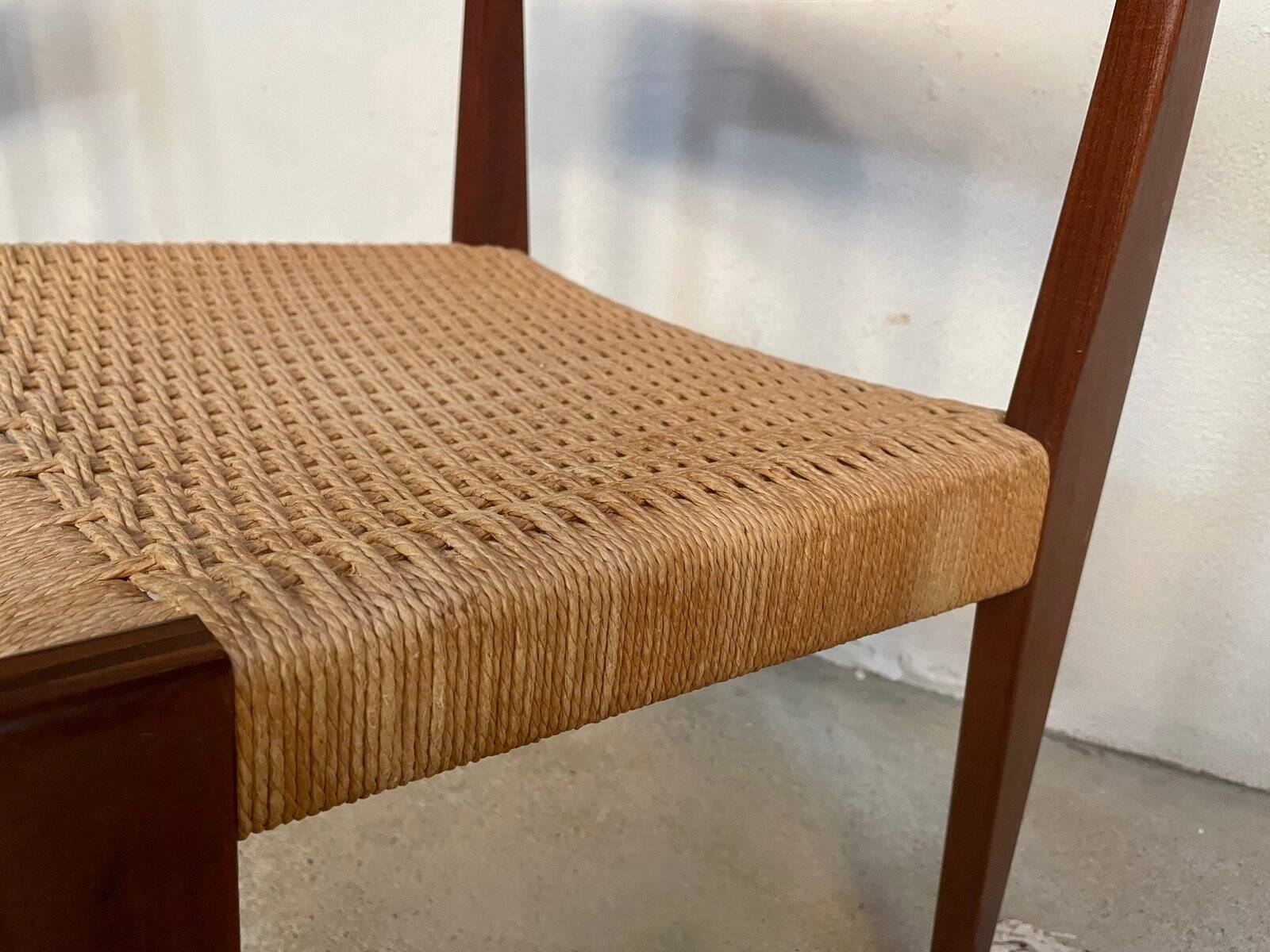 Ensemble de chaises de salle à manger minimalistes danoises en teck modèle Pia avec sièges en corde à papier par Poul Cadovius pour Royal Persiennen, 1958.