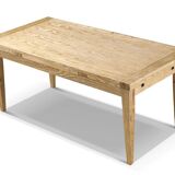 Solid ash table