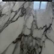 3 tables Florence Knoll – white marble type Calacatta & chrome steel
