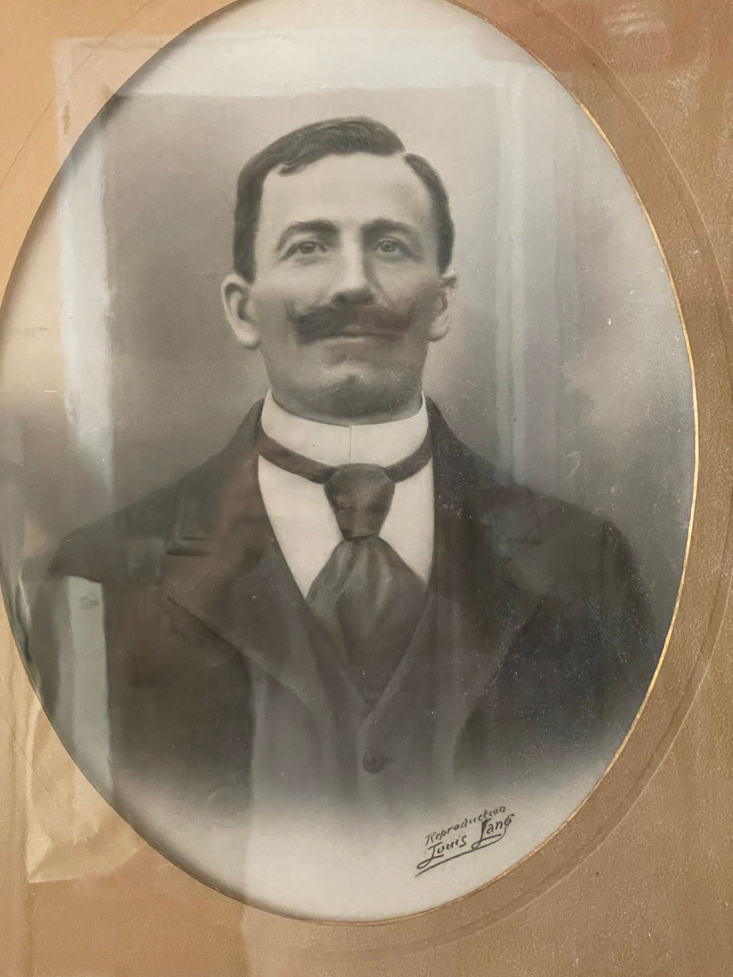 Old framed portrait photo