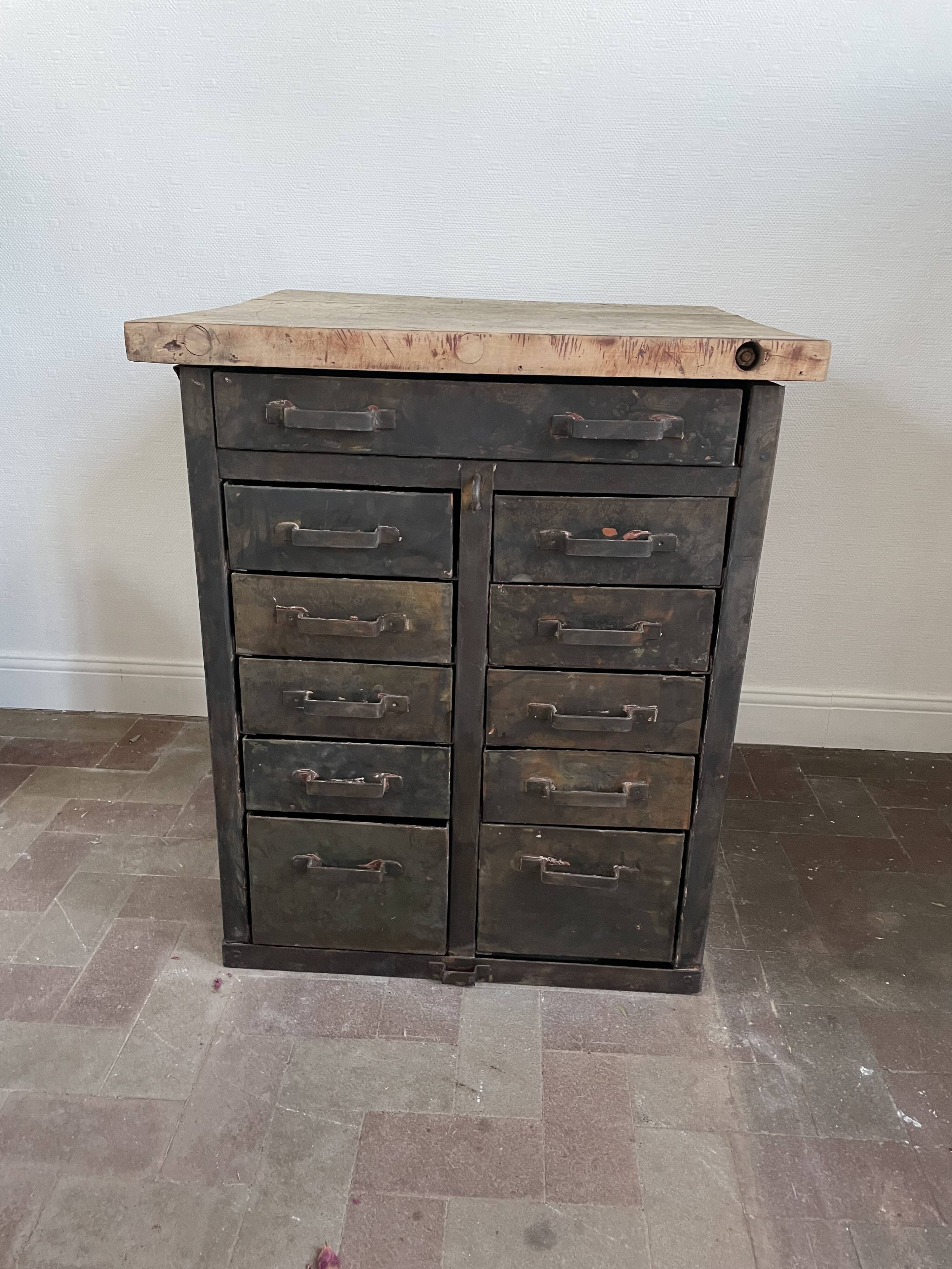 Military drawer unit 1950