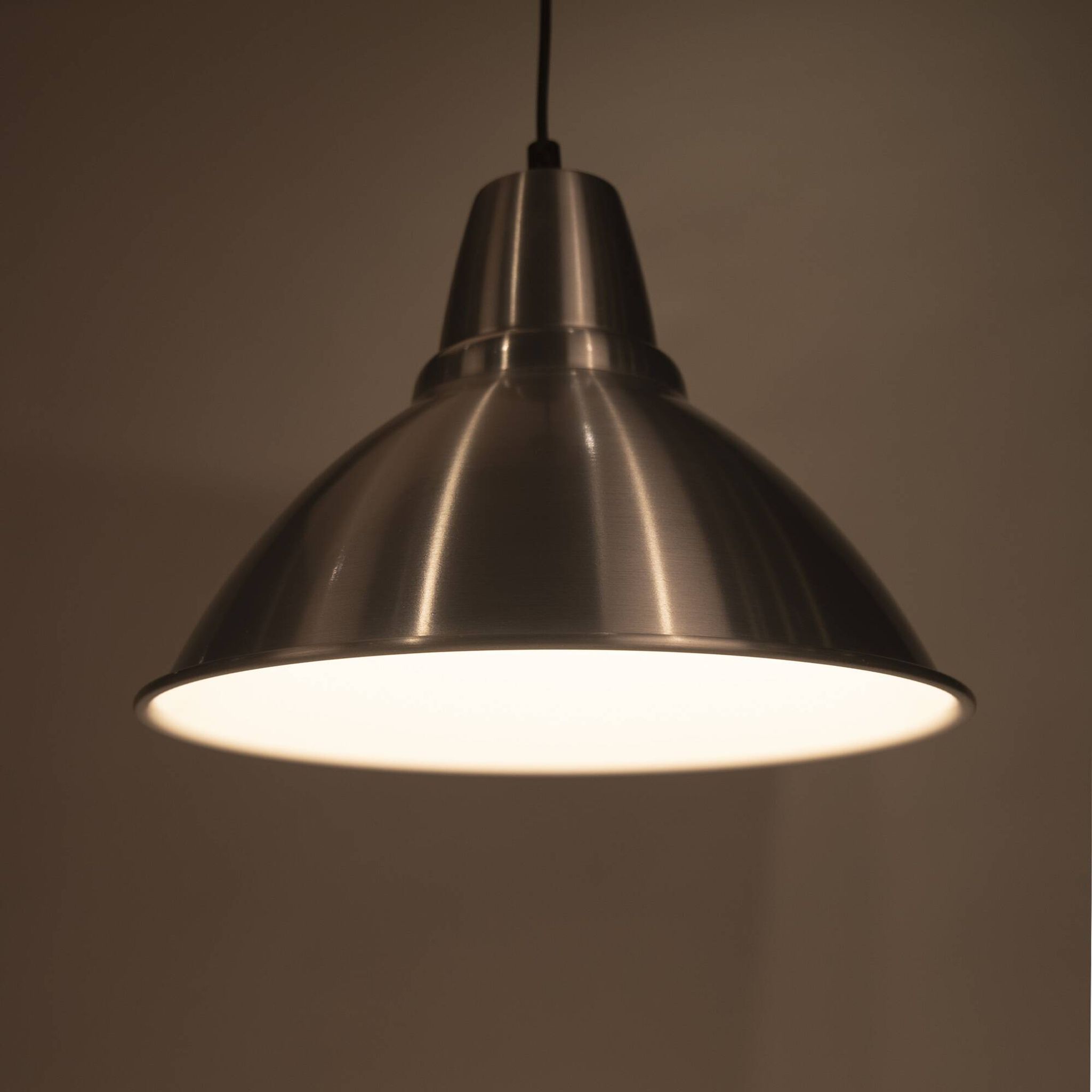 Lampe industrielle en aluminium brossé