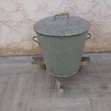 Zinc basin and its tripod