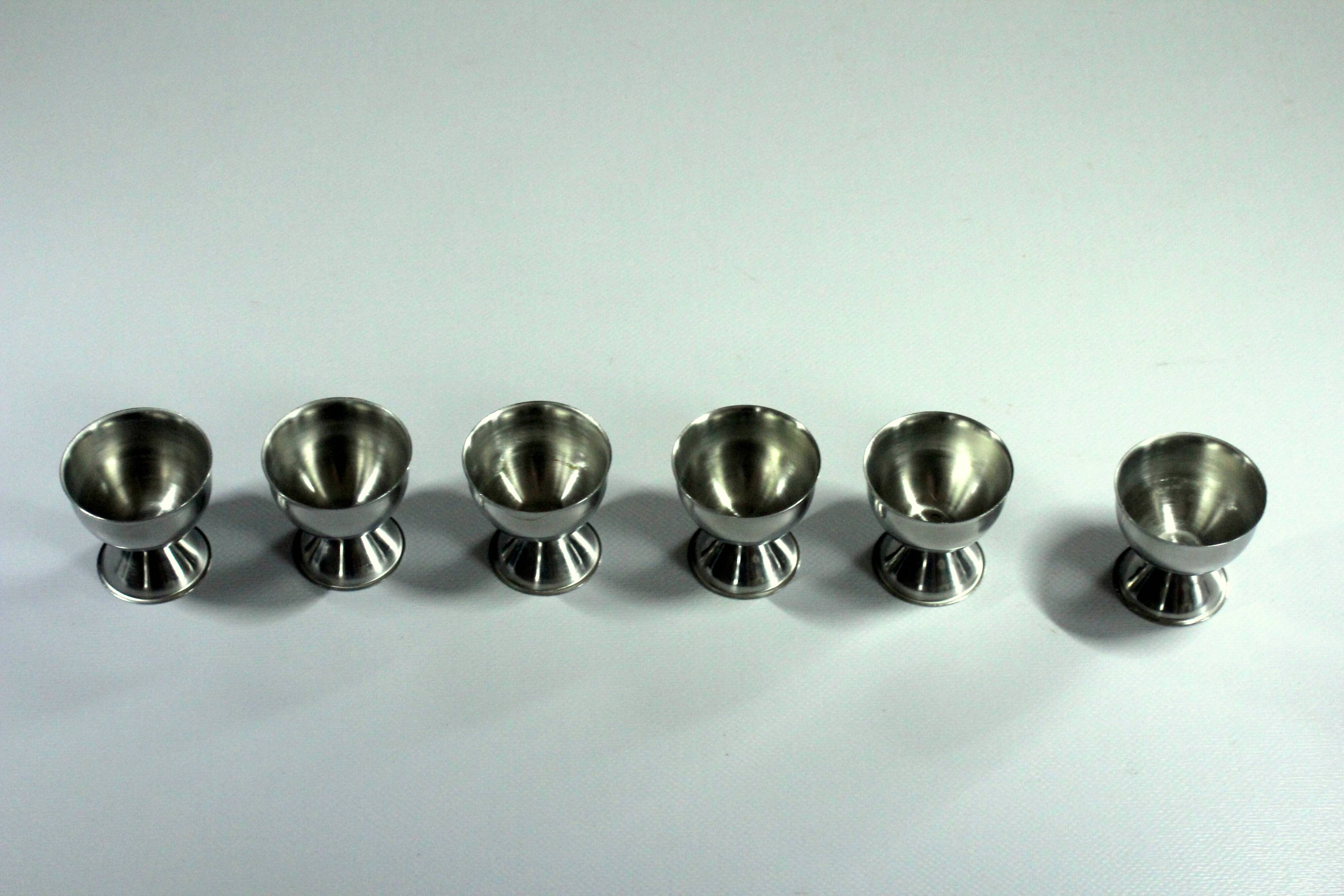 6 stainless steel egg cups - Vintage